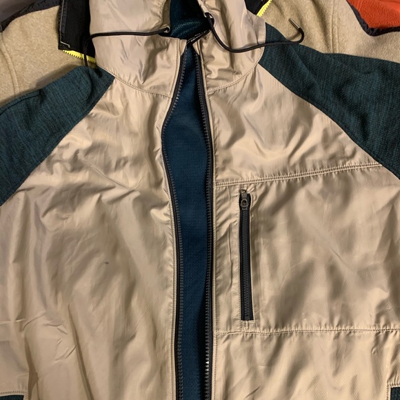 Under Armour Jacket - Picture 1 of 2